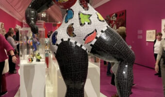 Nana von Niki de Saint Phalle in der Frankfurter Schirn